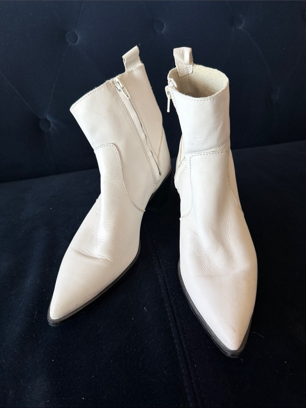 Zara white Pointed-Toe Ankle Booties with Side Zip